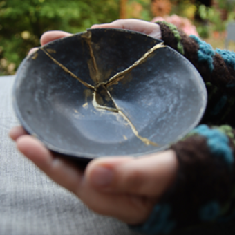 Kintsugi entdecken - Workshop rund um kreative Trauer- und Verlustbewältigung - für alle Interessierte